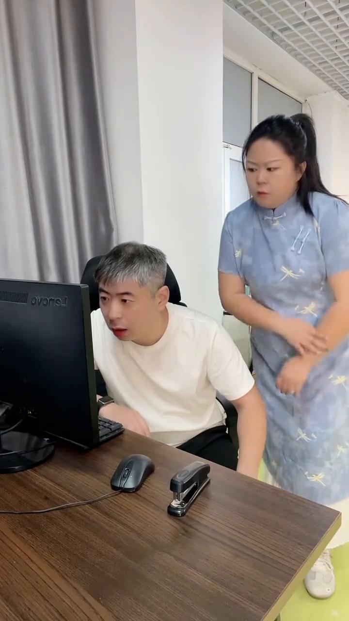 鼠标坏啦。