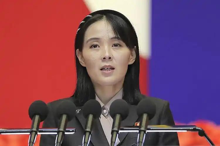 中国果然没看错朝鲜，48小时内金正恩妹妹2次通告全球，美韩再败。金正恩果然没有食
