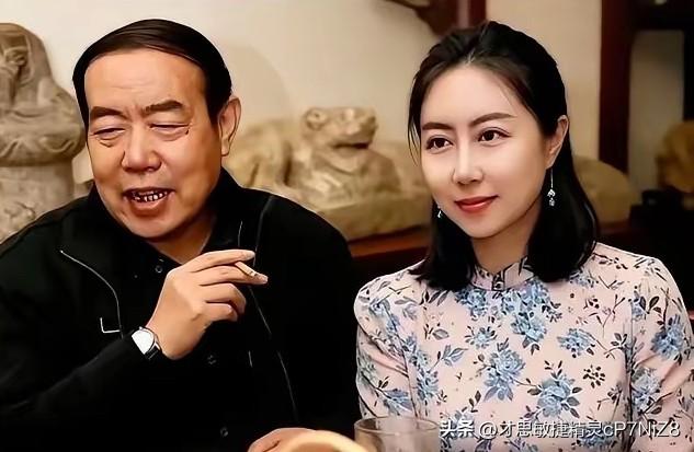 一条消息，当代著名女诗人“贾浅浅”，被西北大学连续重罚，
最严厉的是……把她的硕
