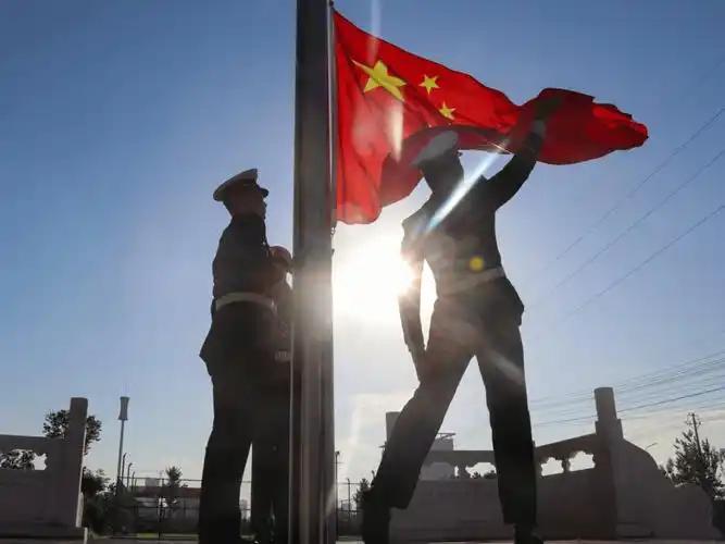 ·大陆这两天有一个大动作却少有人重视，那就是给千万退伍军人制发预备役人员证。
这