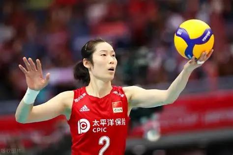 朱婷拒绝150万欧，不是傻，是看透了职业体育最残酷的真相。
朱婷作为中国女排的核