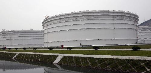 全球大宗商品已经进入高频黑天鹅、常态化动荡时代。
能源暴涨、矿产紧缺、航道风险、