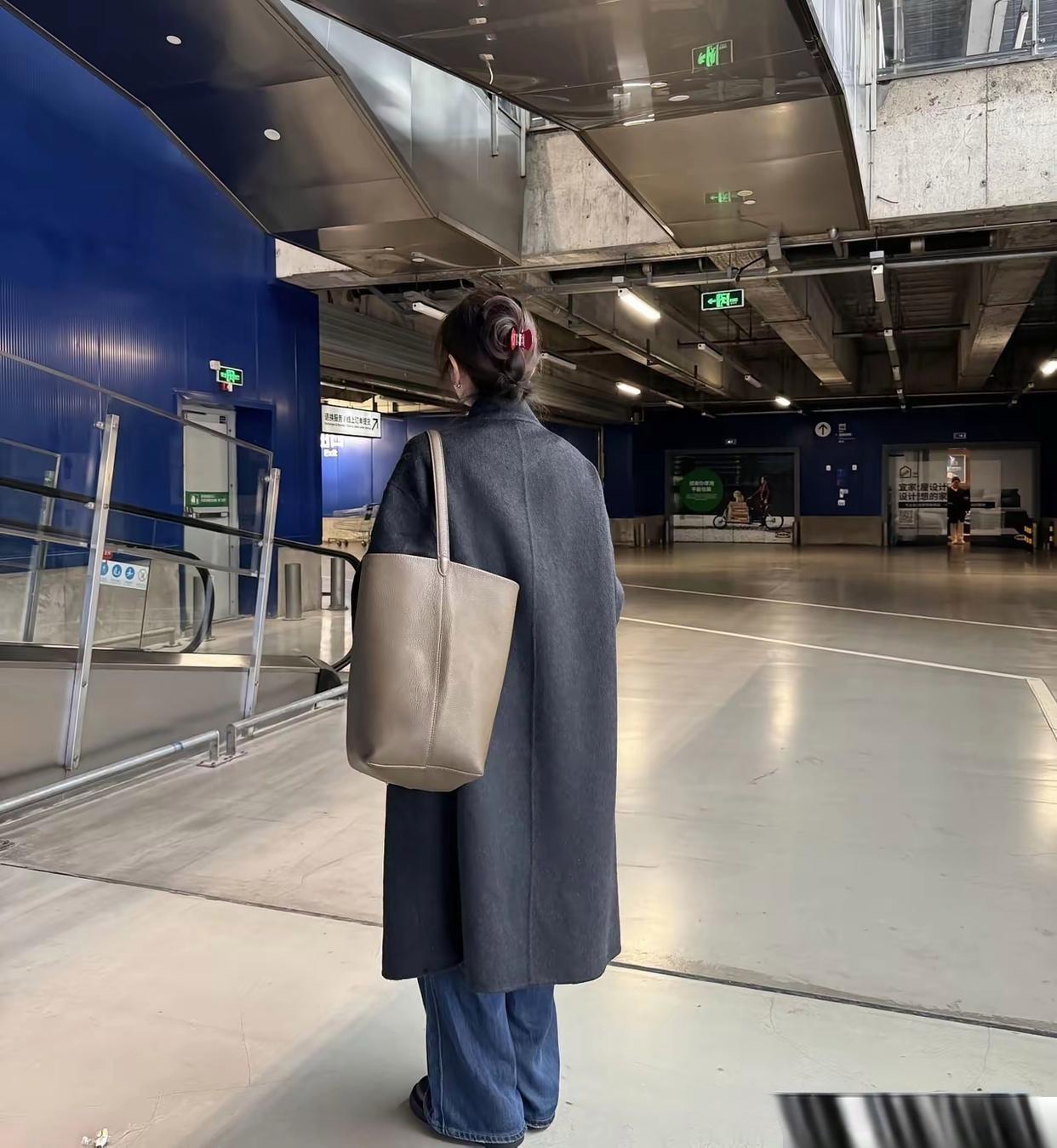 这个包叫水桶包吗？