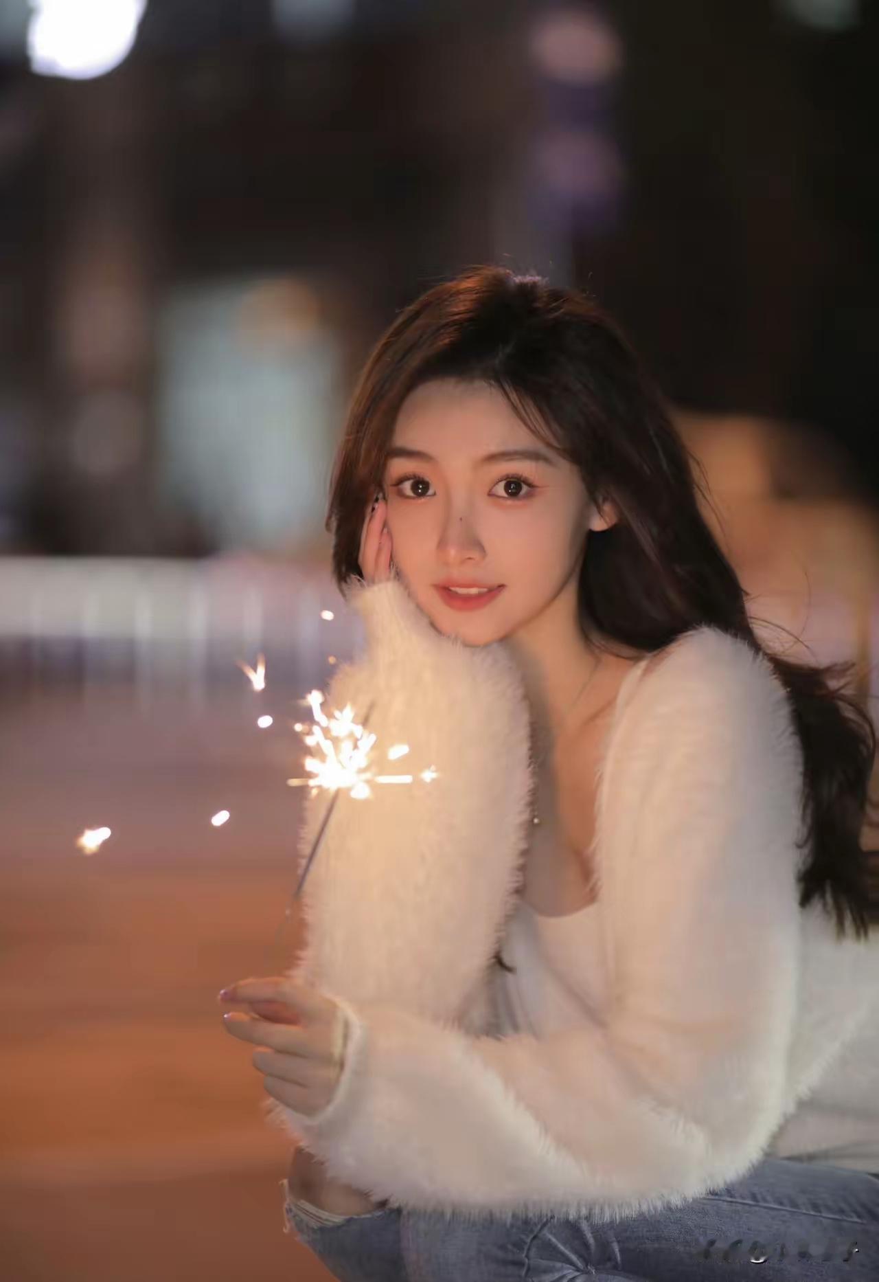 冰肌自是生来瘦，那更分飞后你心目中的美人 真正的美女到底长什么样 什么样子的女人