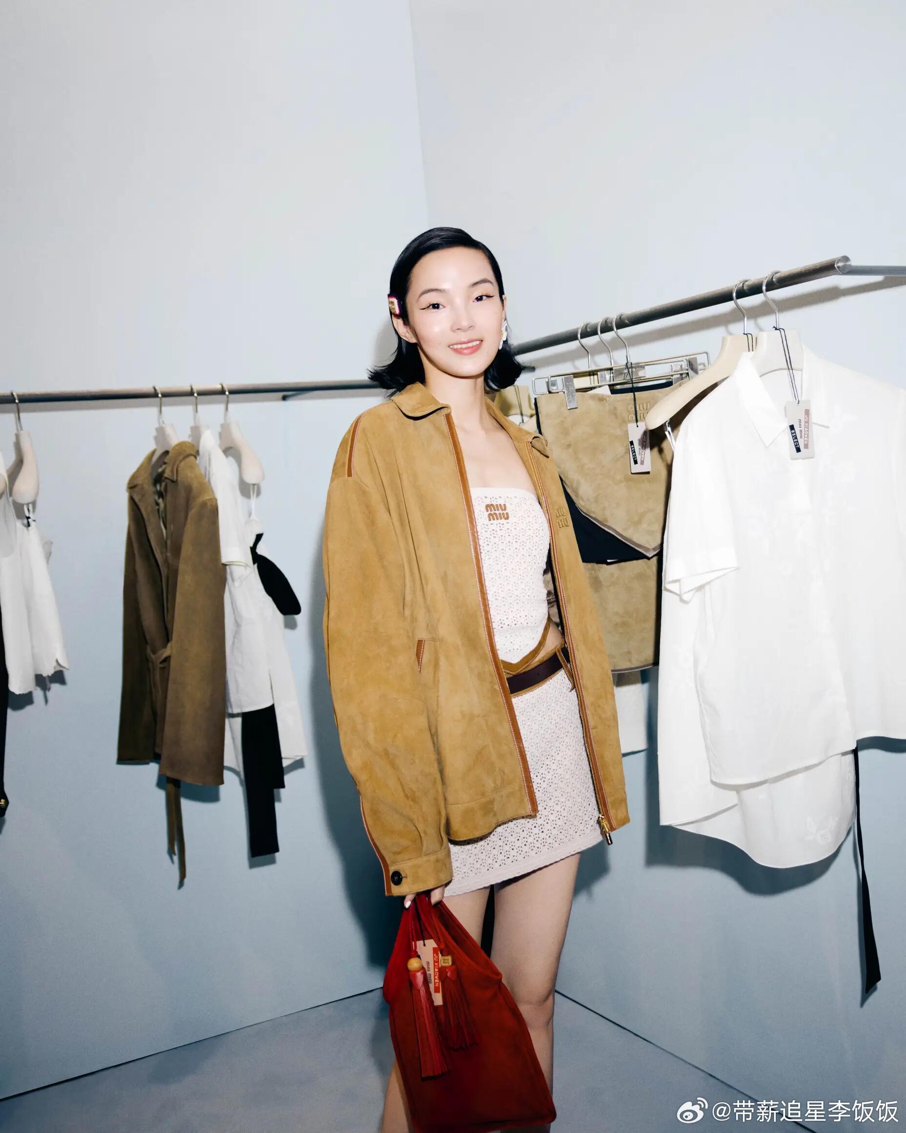 雎晓雯精灵从此有了模样雎晓雯把山野都变得高级了世人总在寻觅精灵的完美范本，直到看