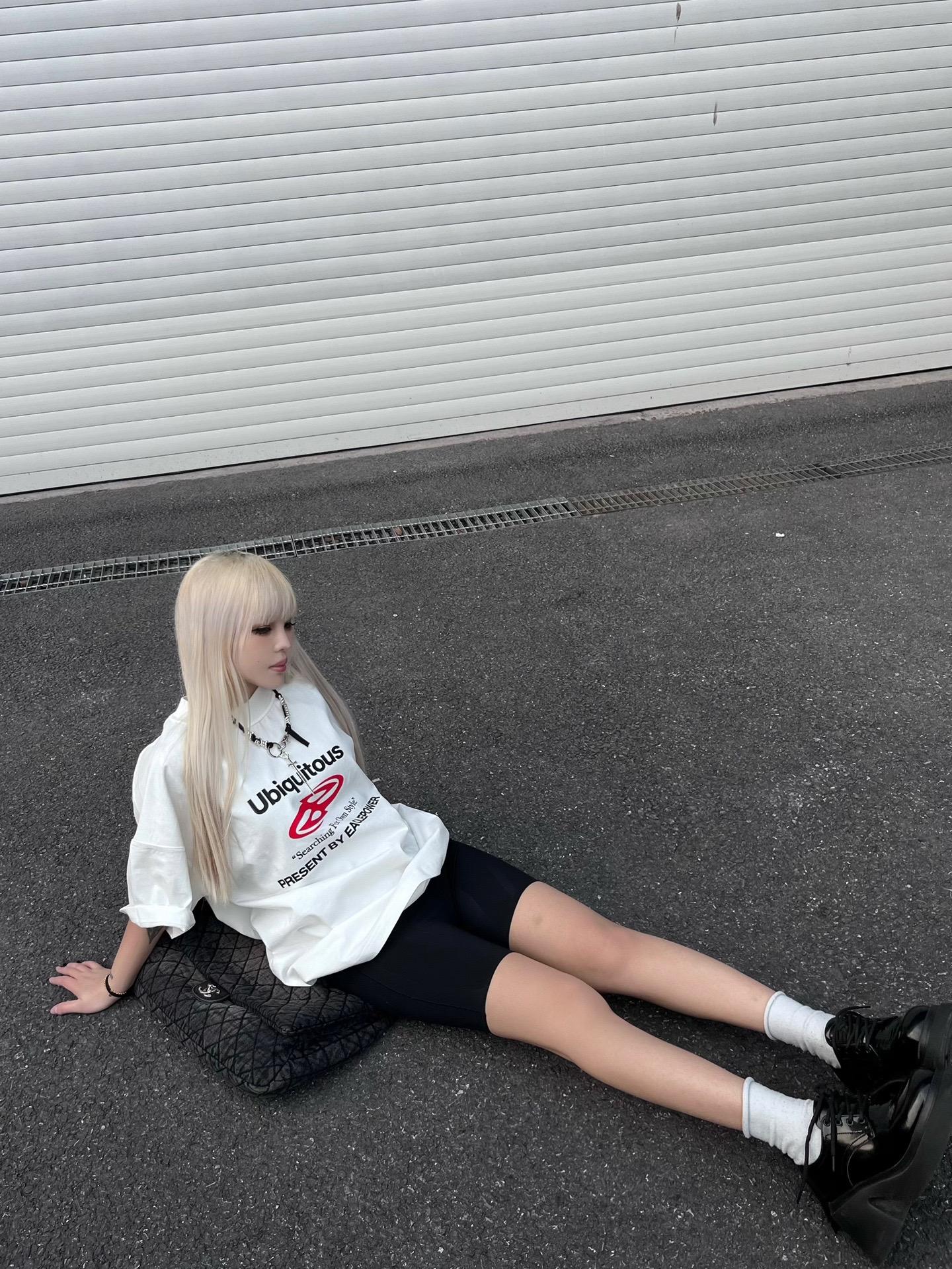 好喜欢坐长途车，上自习，开大会，有种可以光明
正大浪费时间又不显得自己像个废物的感觉