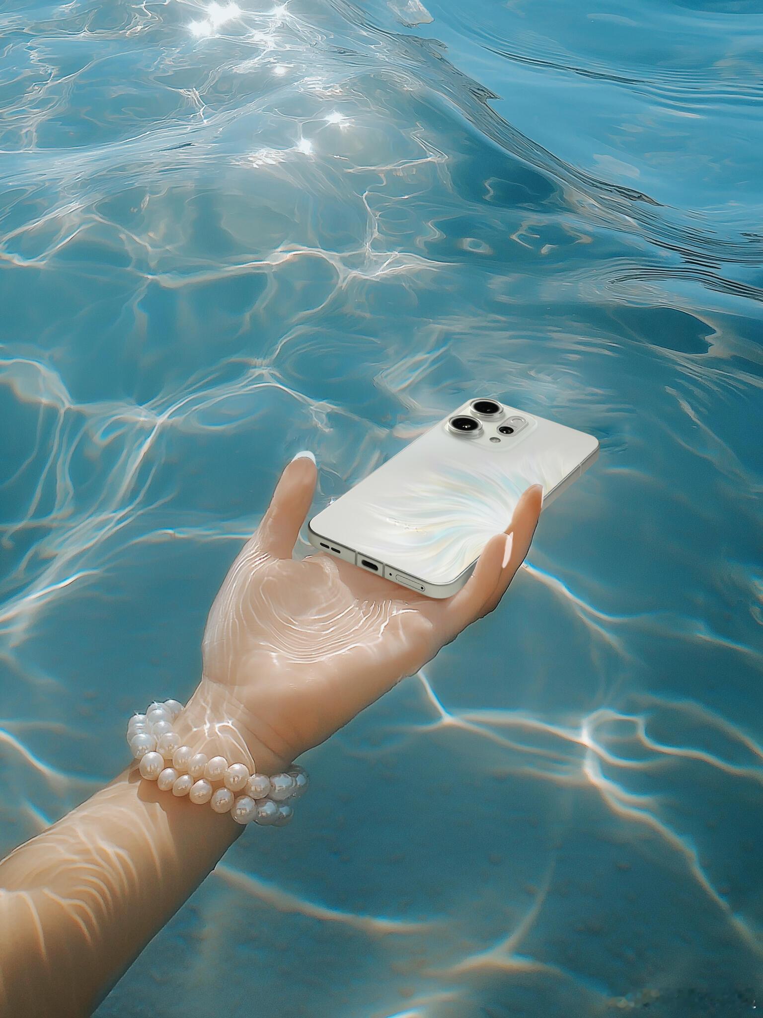 OPPO Reno14系列人鱼姬，图案从上一代的蝴蝶进化到这代的鱼尾，绿厂手机外
