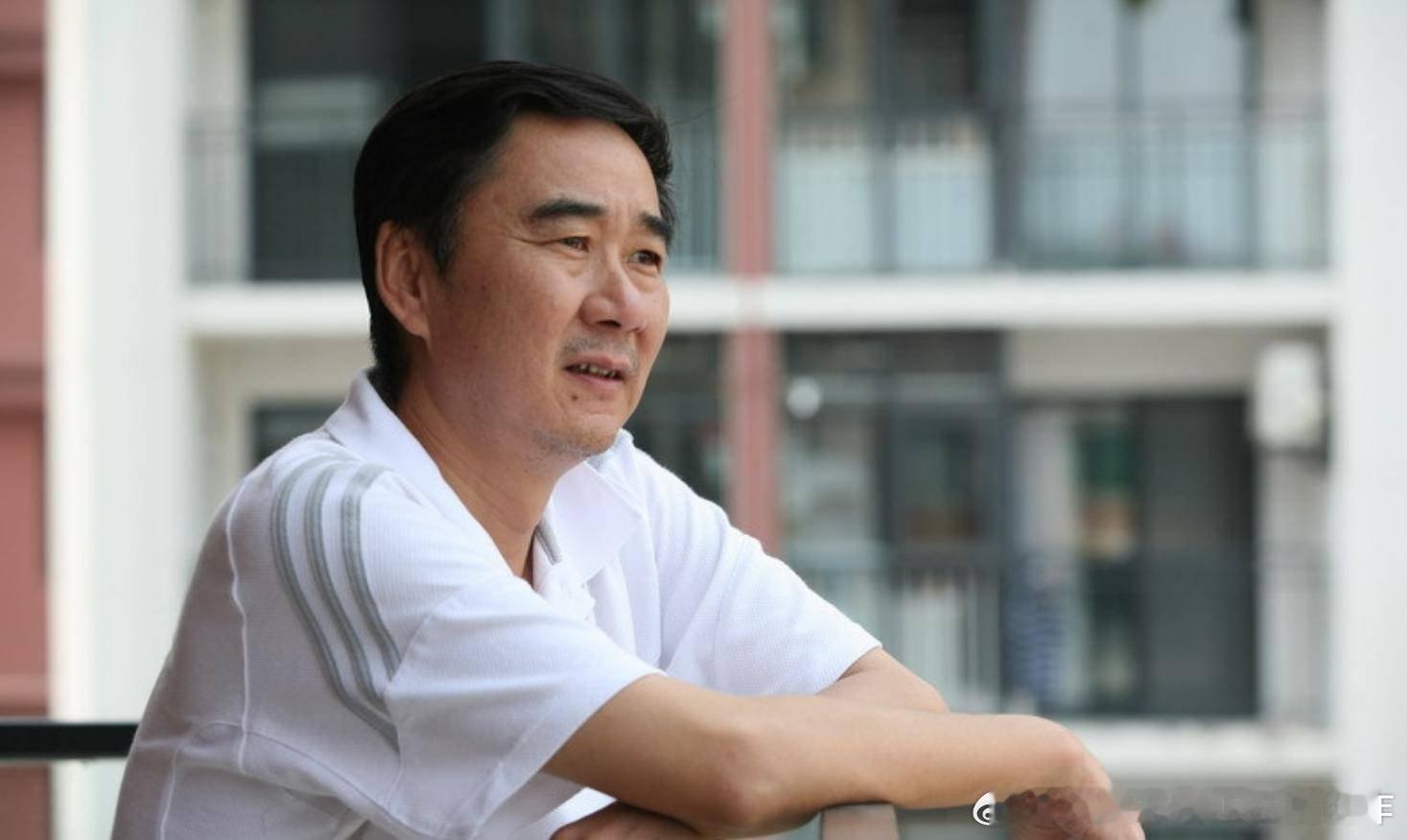 徐玉琨和李晓川是目前在国产影视剧中还比较活跃的西南地区演员，一个四川的，一个云南