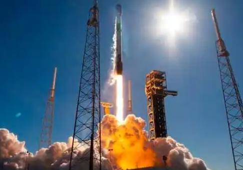 重大突破，我国成功实现火箭陆地回收，用的就是和马斯克的SpaceX一样的技术！