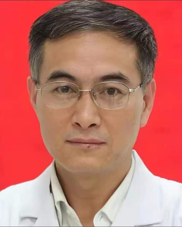 医生王福建究竟有多可恨！农民工工地被绞断四根手指，全家砸锅卖铁凑了14万救命钱做