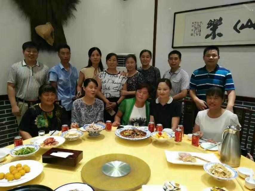 释怀，便是自愈
你所有的压力，
都是因为你太想要了，你所有的痛苦，
都是因为你太