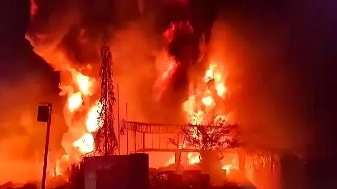 由于基辅很多能源设施被炸毁，使得基辅这个冬天十分的高冷！基辅市长呼吁民众进行撤离