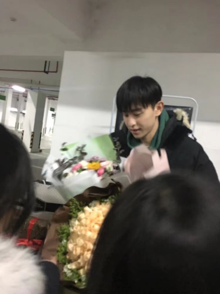 鄧倫  咳咳咳，入住！ 