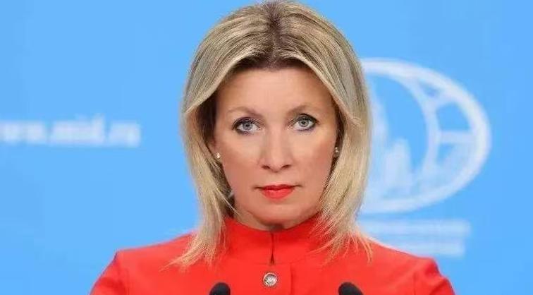 硬气！俄罗斯发言人怒斥德国记者，“希特勒和拿破仑做不到的事情，现在的德国人也做不