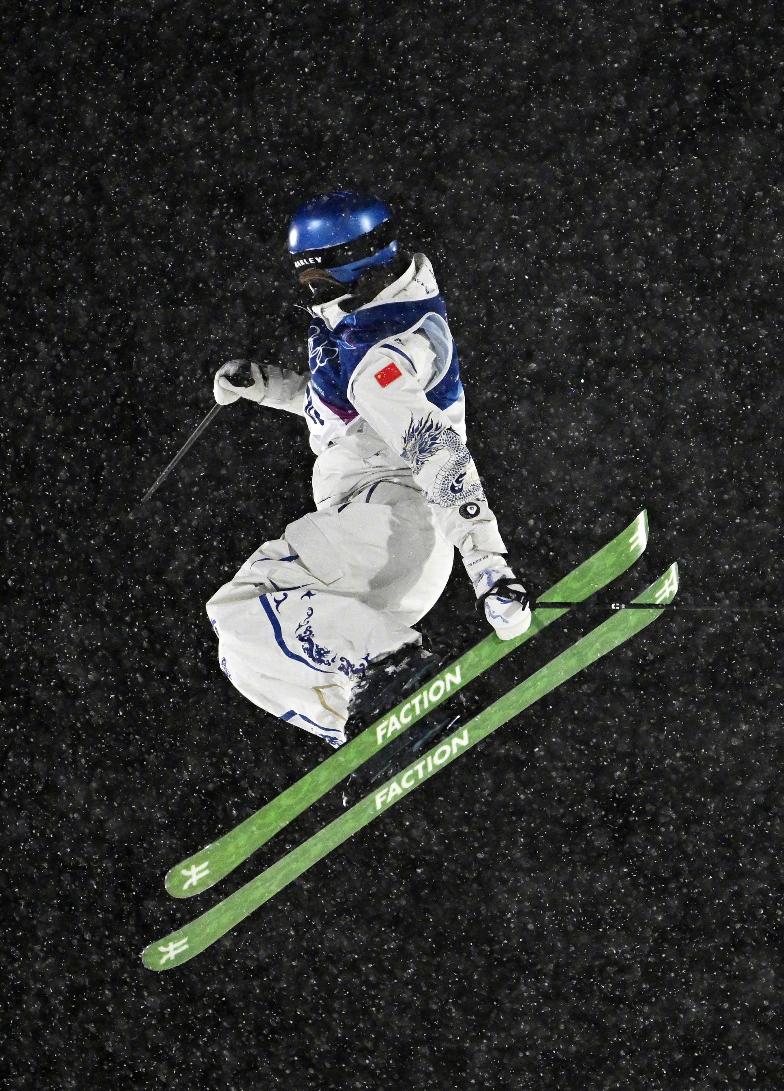 谷爱凌大跳台银牌米兰冬奥会自由式滑雪女子大跳台决赛，谷爱凌获得银牌🥈，为中国代