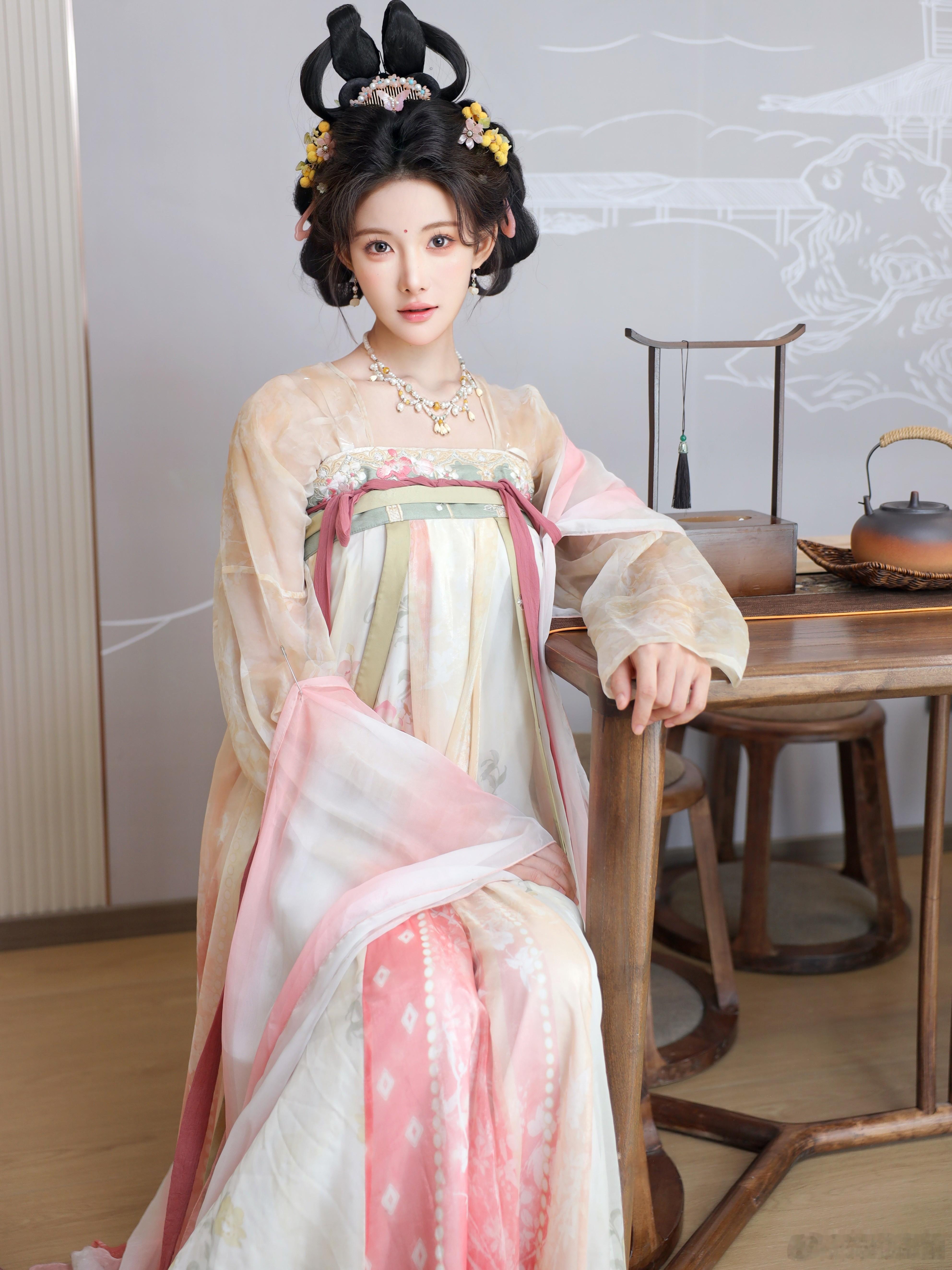 1323古装风小姐姐 ​​​
