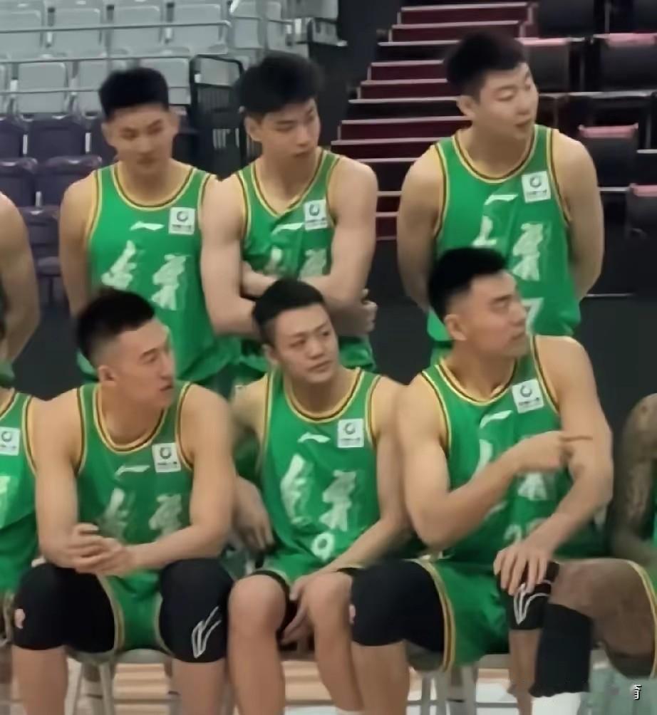 就在今天，11月30日，传来辽篮的新消息，辽青队今日迎来生死战，时间，对手确定。