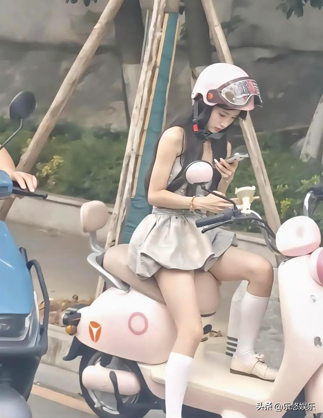 我不是看美女，我就是想问问姑娘小电驴是在哪里买的[大笑]，回家给我媳妇搞一辆。