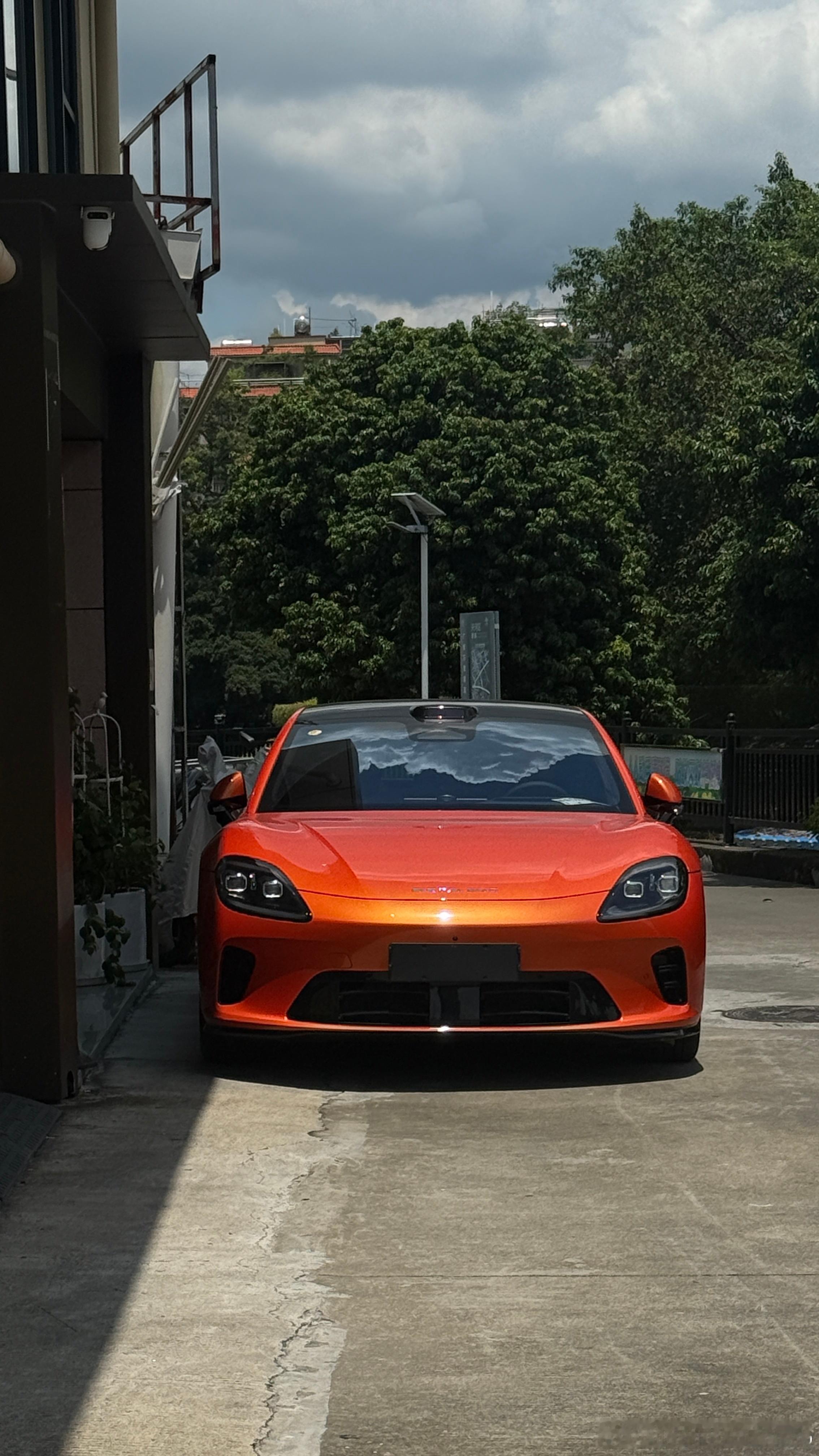 启境的西西里橙在阳光下太好看啦～启境GT7