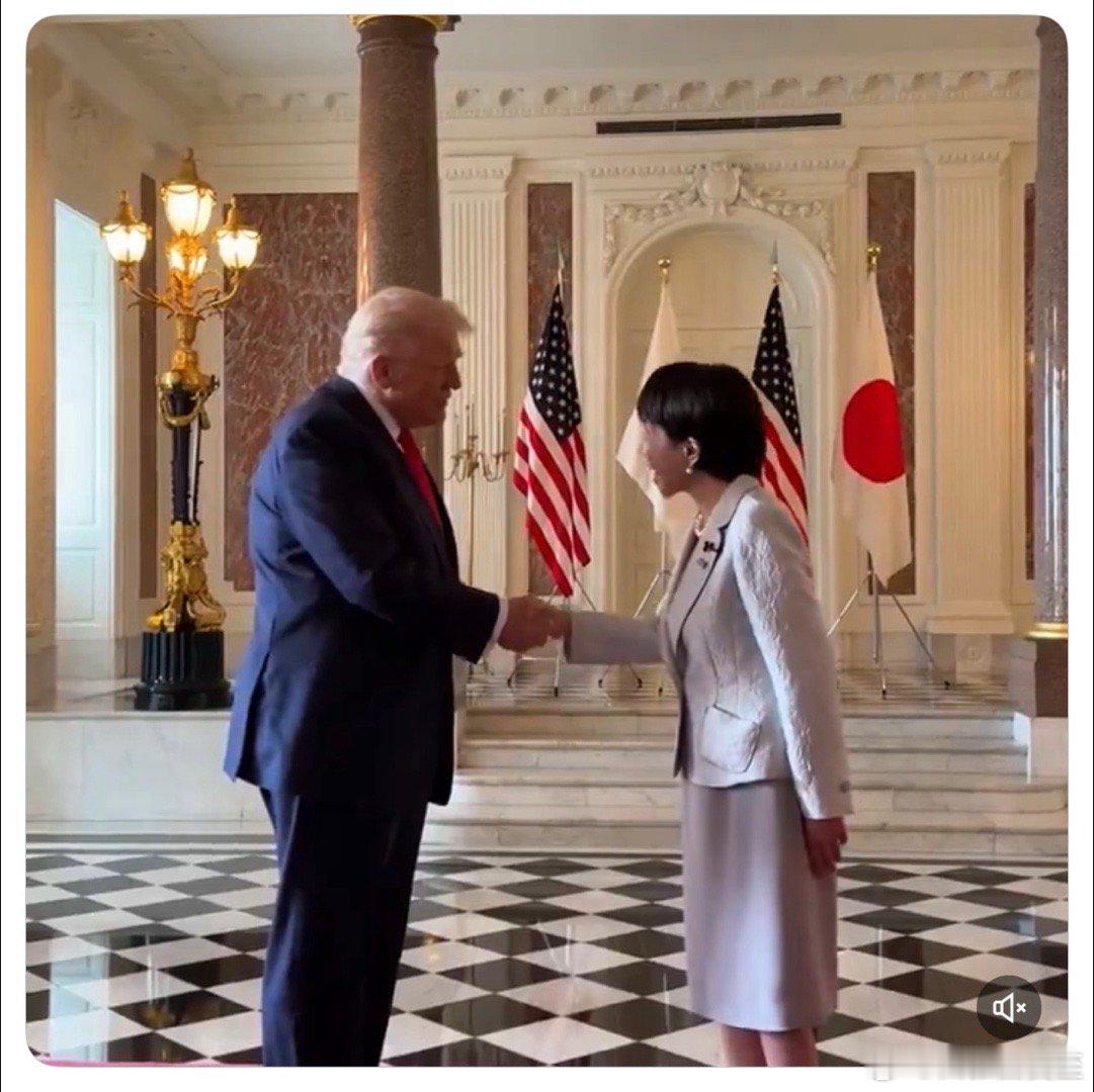 Trump与日本新首相见面祝贺她当选第一位女性日相、很高兴作为最初外国元首来访…