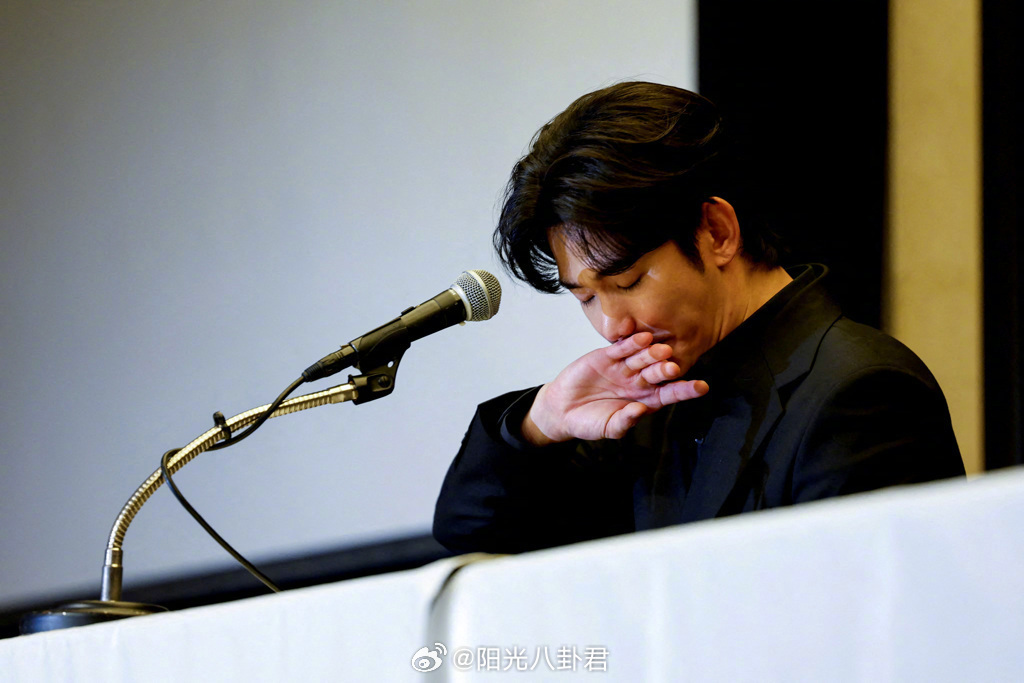 金秀贤沉寂1年《山寨人生》有望上架？韩媒爆解冻信号。Disney+目前已经公布2