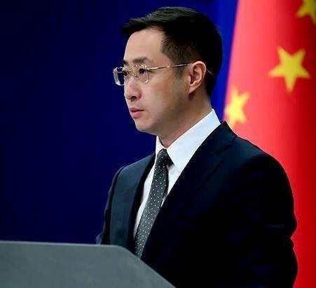 《中国博士后遭美方执法人员盘问后自杀，外交部回应》3月27日，外交部发言人林剑主