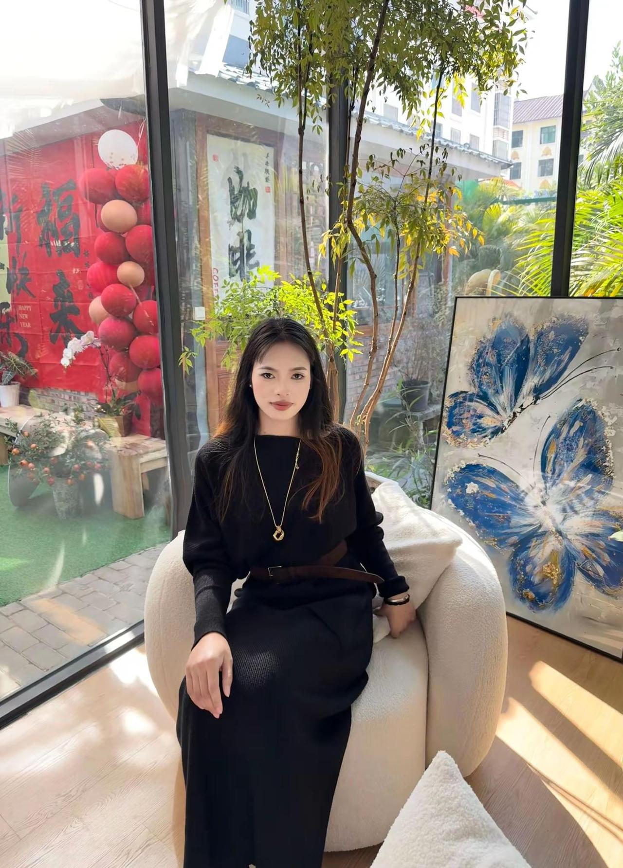 风华正茂的年纪 当然要落落大方啦