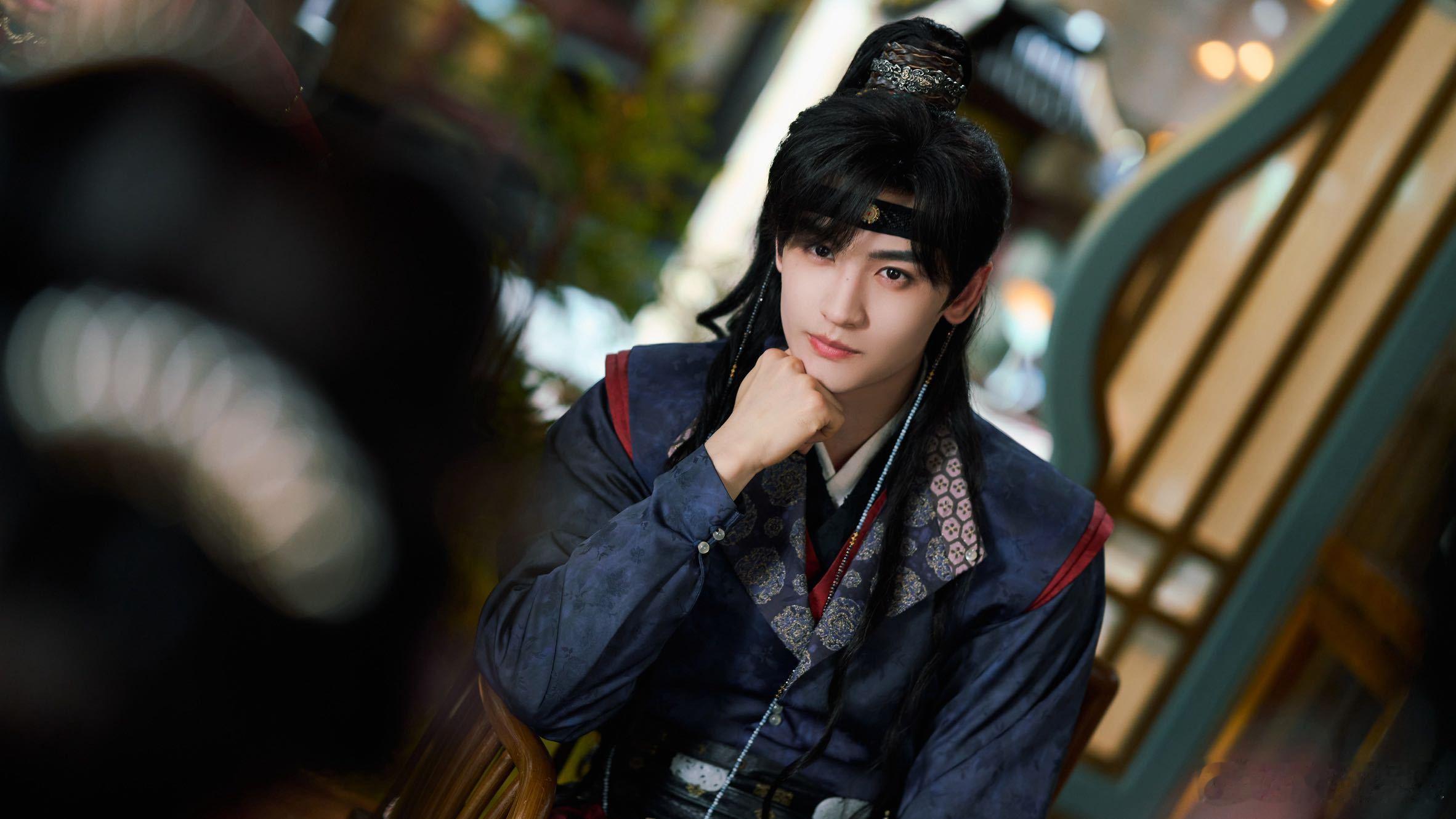 两部作品同时与观众见面，对你来说意味着什么？你希望观众从这两部作品中看到你作为演