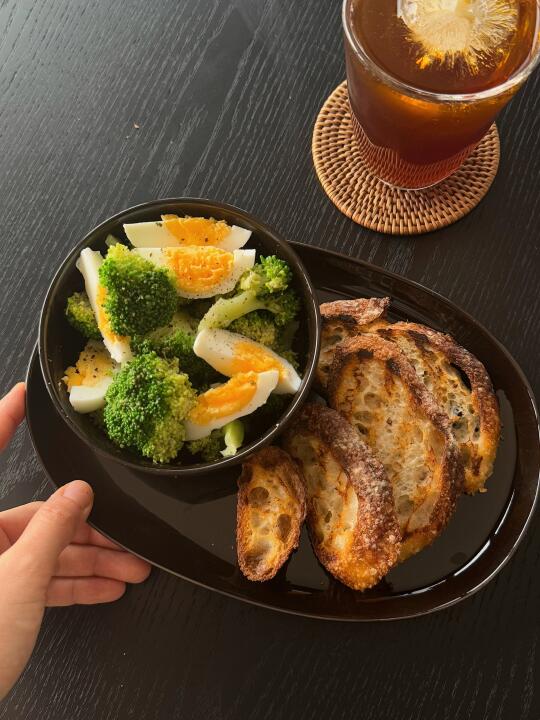 Broccoli pesto egg salad🥦