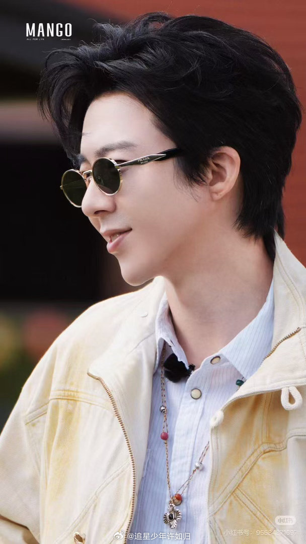 刘宇宁的阿贝贝上新了 阿贝贝确实是他真爱。新的一上手就开始盘，还想着演唱会也弄一