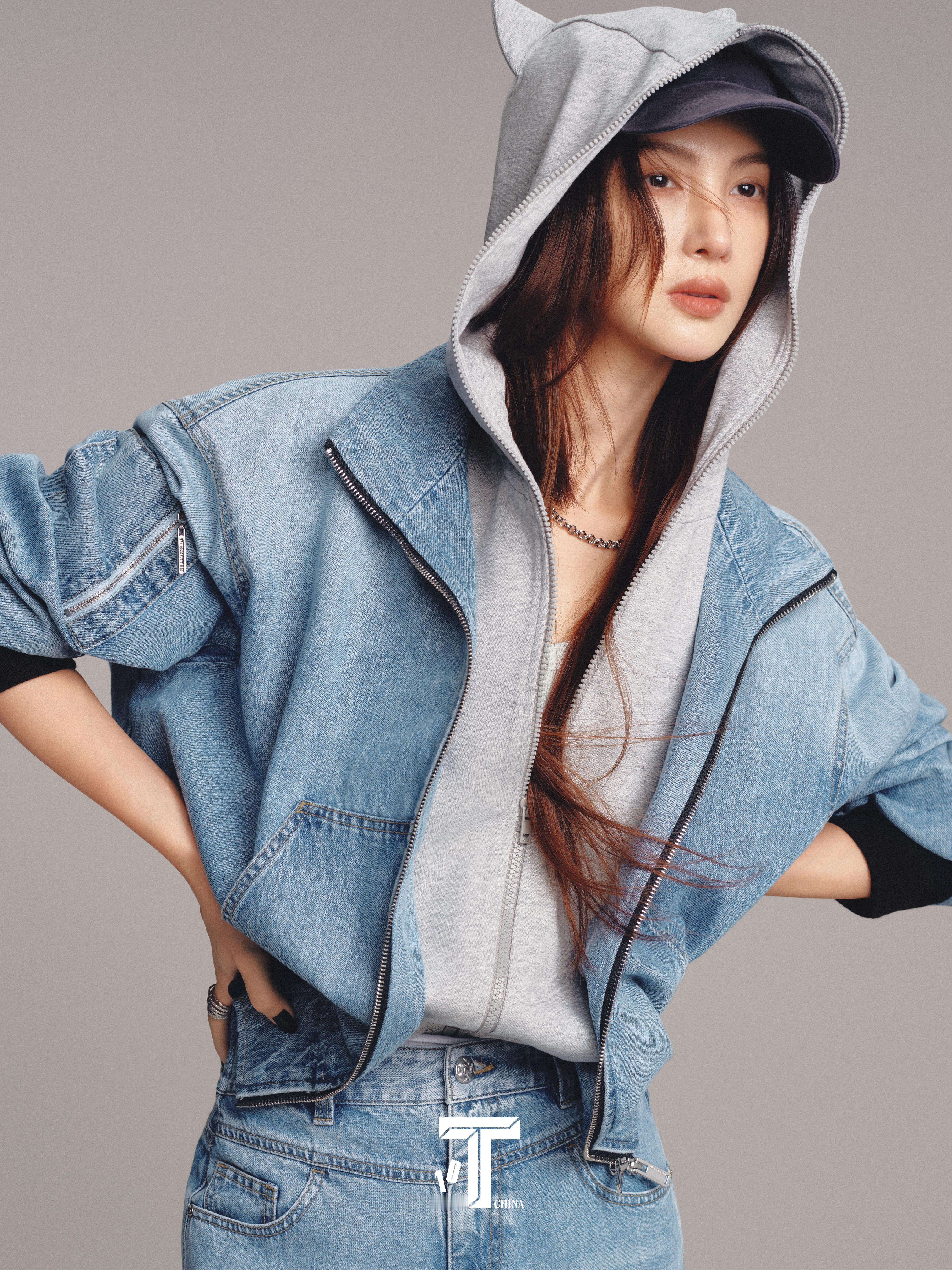 十张大片，变化的金晨金晨的外观是明朗，底色是方向，而所有的变化，都在这两者之间。