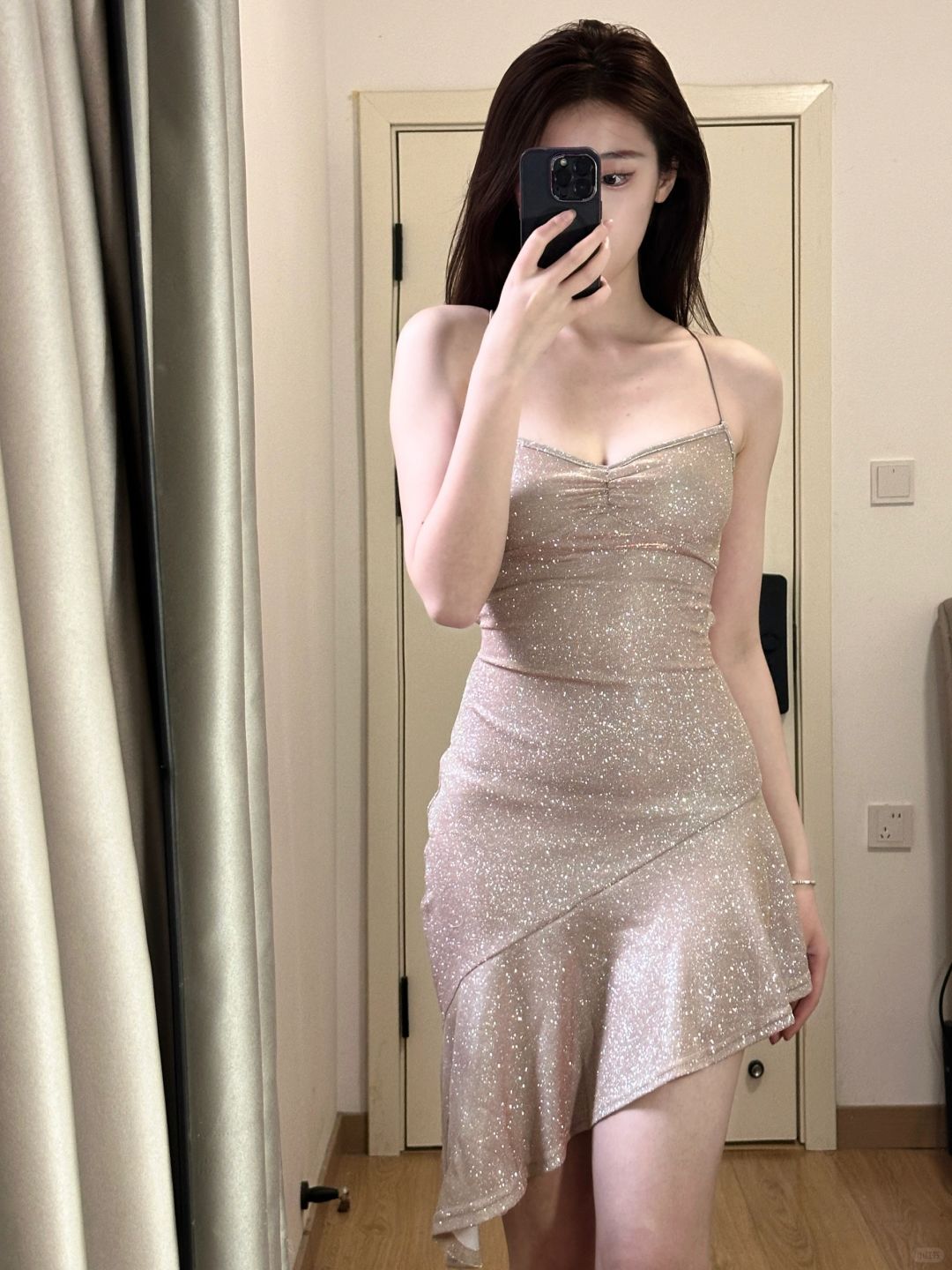 一不小心买了条巨闪的裙子