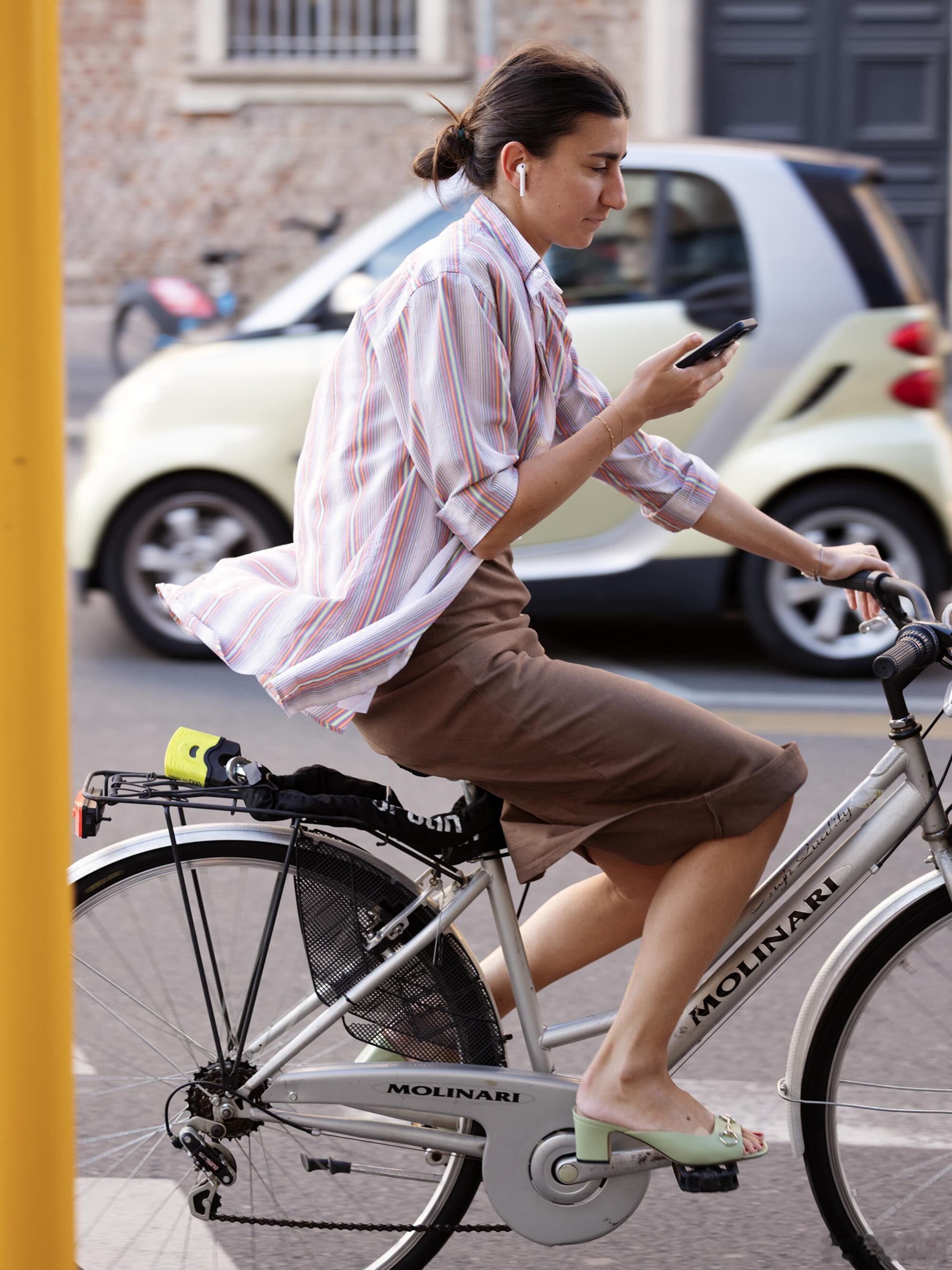 法式街头的松弛感🚲 
