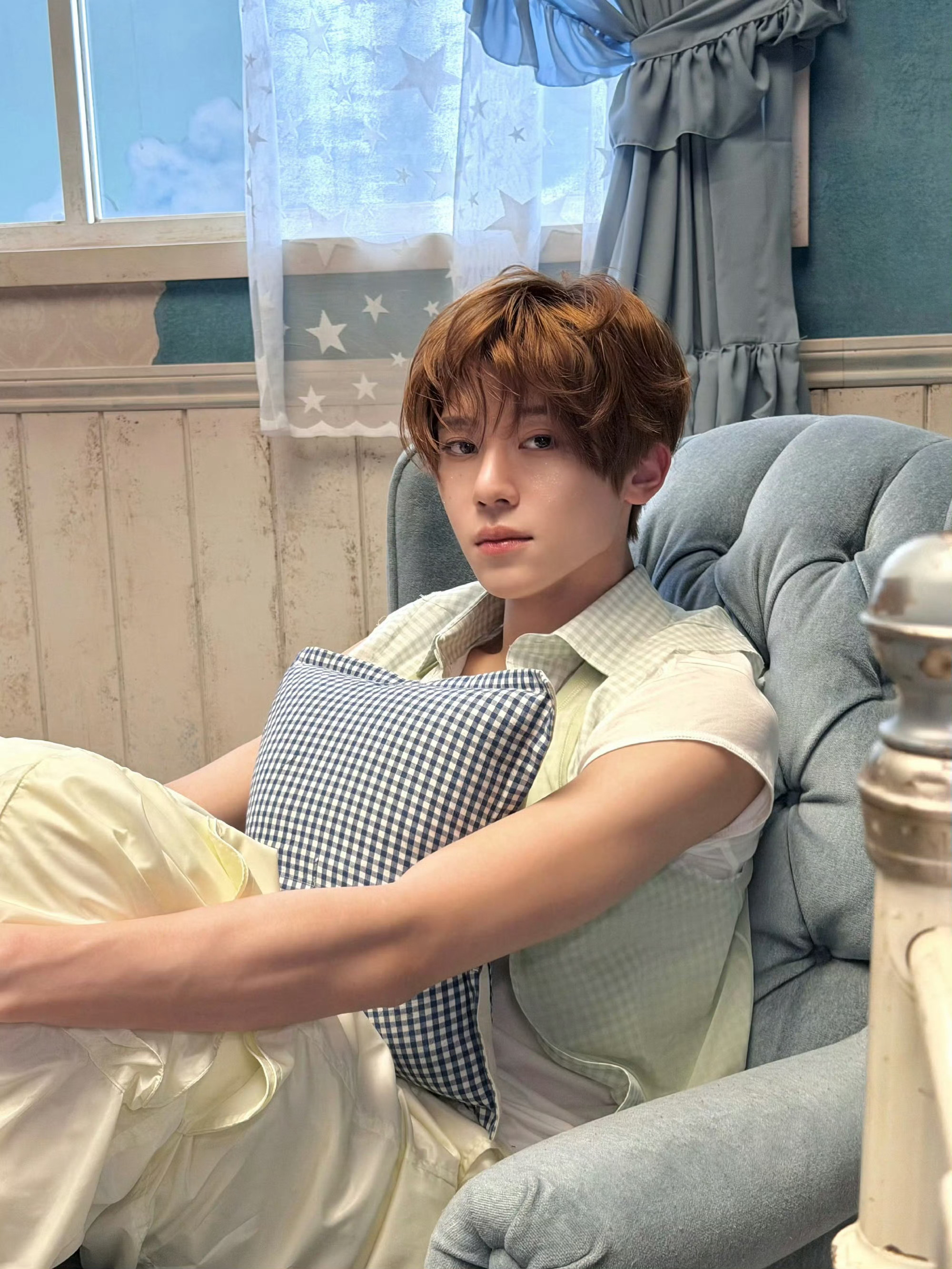 卧槽。卷毛牛逼 