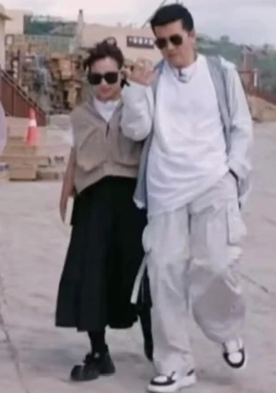 杨子够让人讨厌的了吧，可是他要站到麦琳的旁边，竟也变得可爱起来，真是没有对比就没