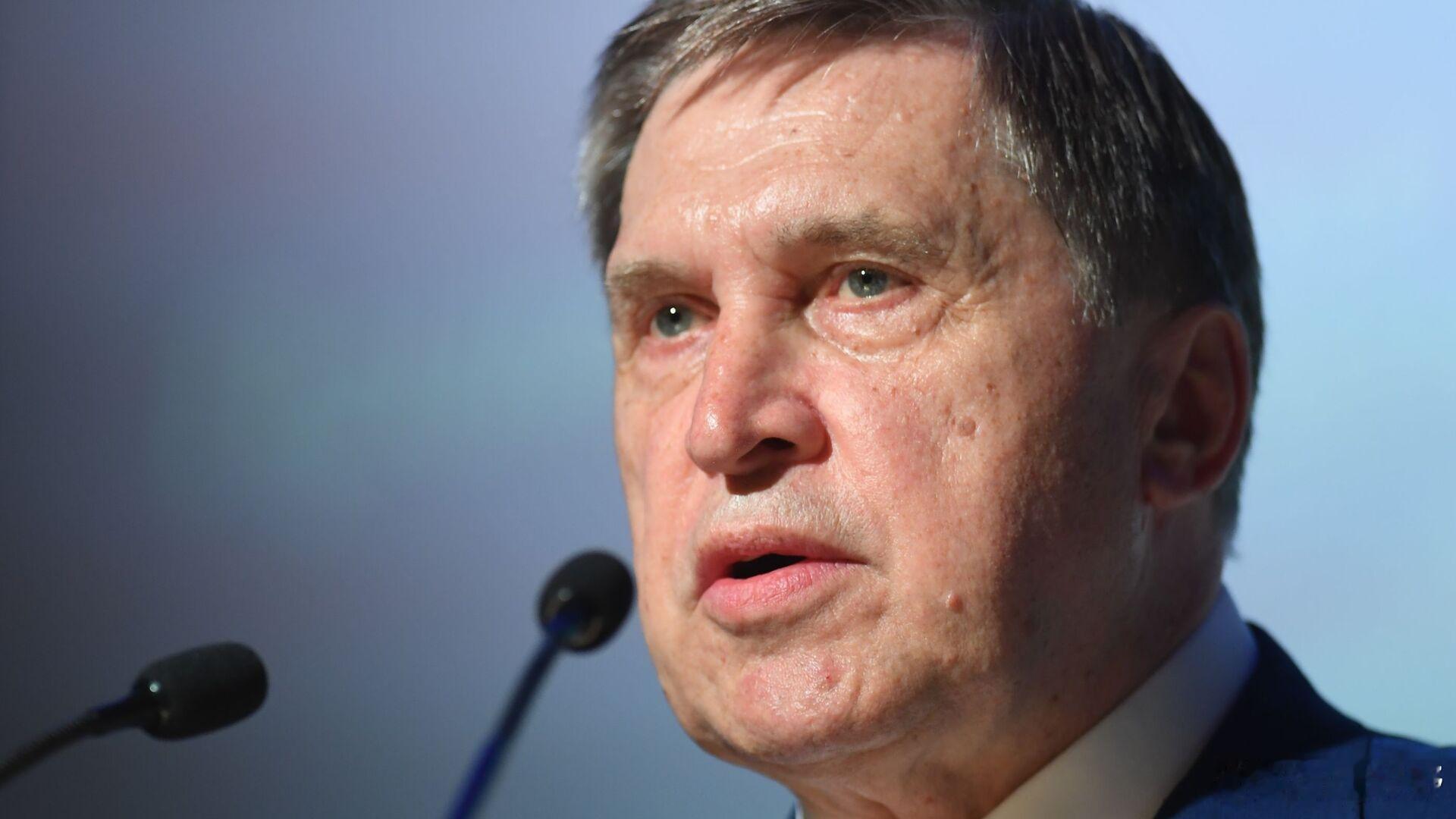 乌沙科夫表示，普京与美国的会谈富有建设性且极其坦诚。▪️ 俄罗斯将继续坚持不懈地