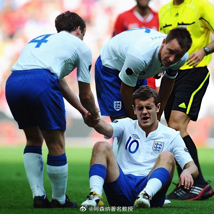 威尔希尔谈及他在2011年6月遭遇的伤病时说道：“有时我会想：‘那是我作为一名球