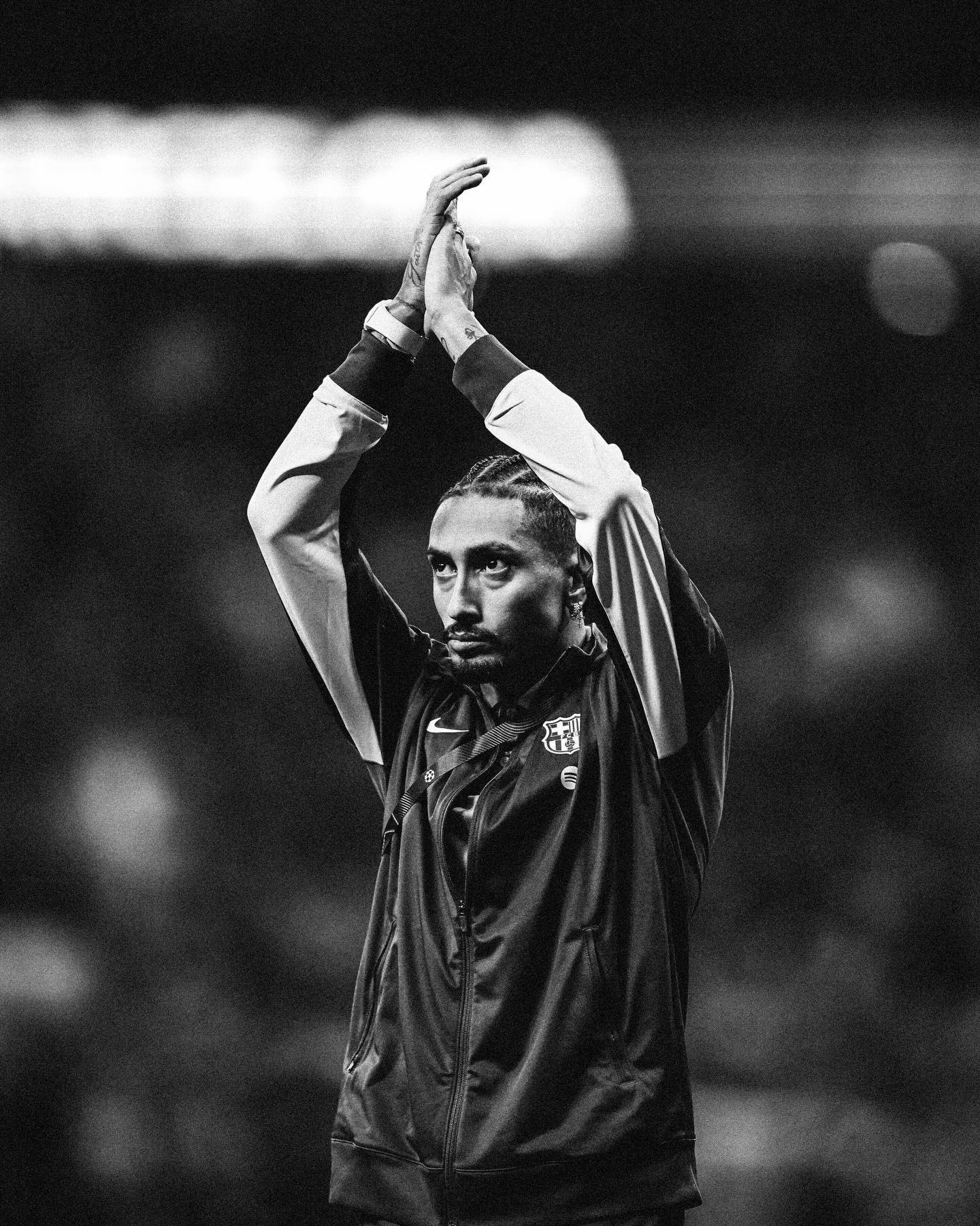 拉菲尼亚ins更新🆕： 在我职业生涯中，最艰难的情感之一，就是看到我的队友们此