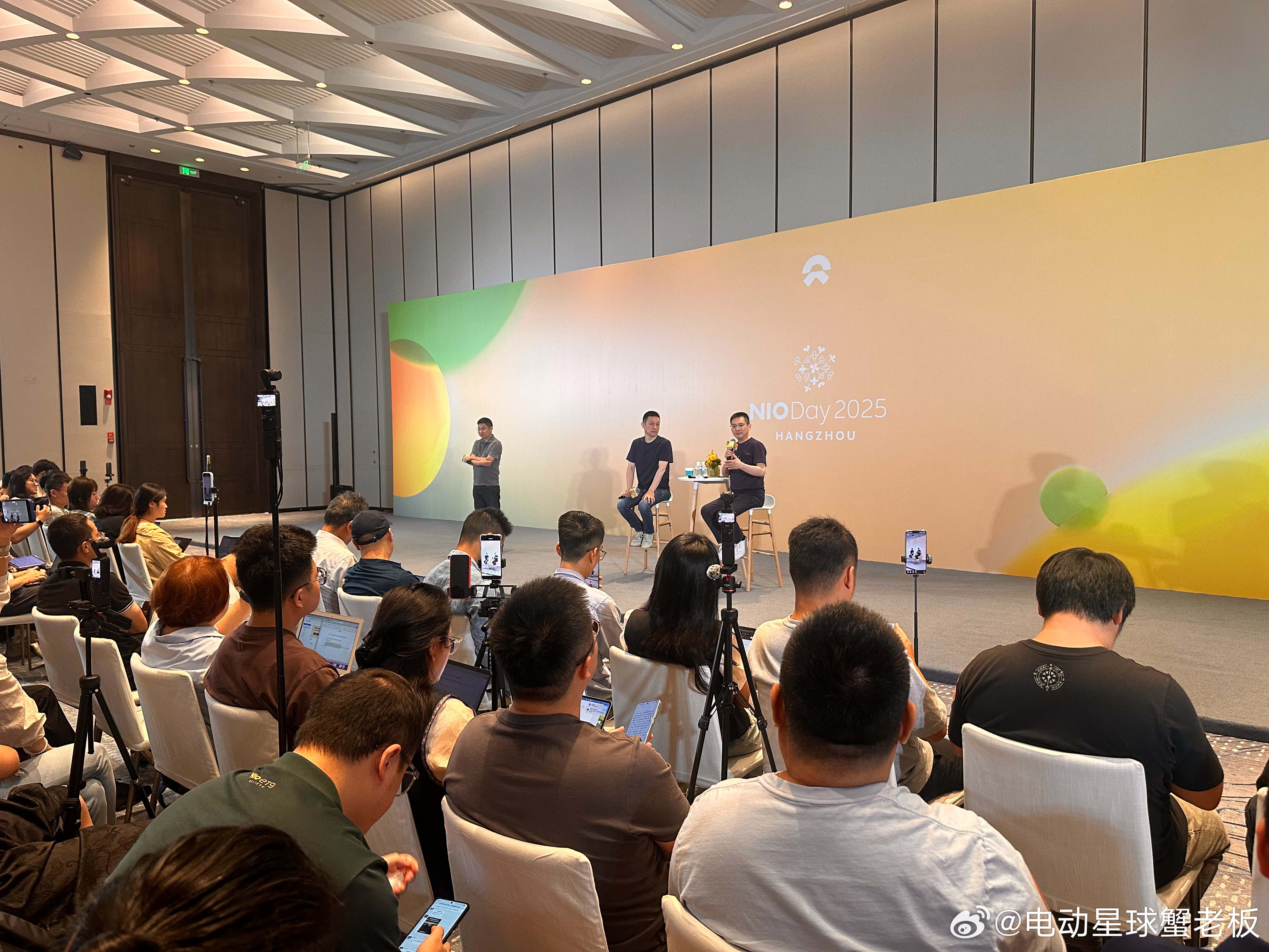 蔚来的还没发，但根据Q3财报，9月需交付34,678至38,678台，才能达成第