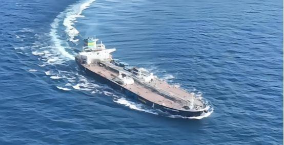 澳大利亚撕毁协议要收回我岚桥集团投巨资租用之达尔文港，中国如何应对
2026年1