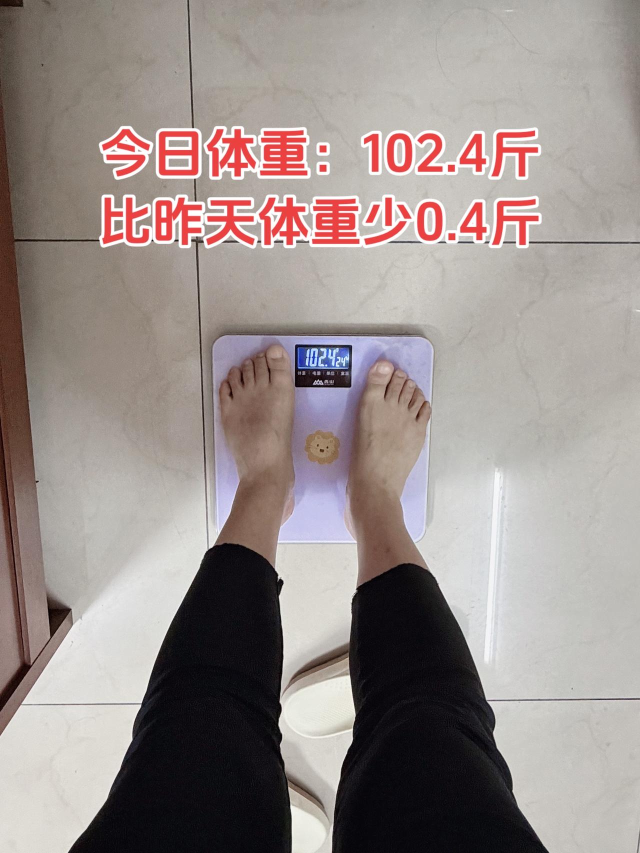 自律减脂健康餐，目标95斤，加油
今日减脂早餐：燕麦鸡蛋+黑咖啡