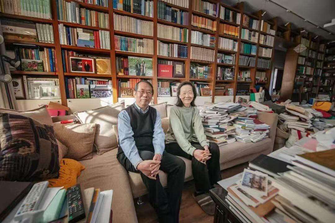 北大教授夫妇捐出1.3万册藏书，面向公众开放
几十年逛旧书摊、跑书店，北京大学教