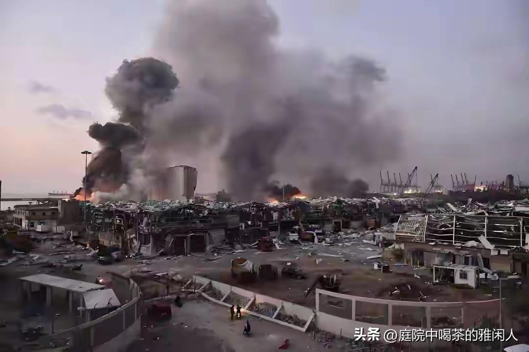 和平从不是天生就有，而是有人替我们扛下了所有风雨。伊朗民众为了活下去，要直面战火