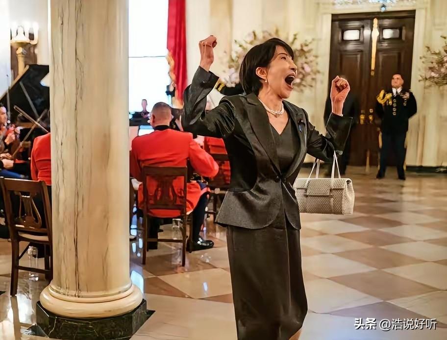 高市早苗访美成了日本的“耻辱”！

高市早苗为了能够换来特朗普的支持，表现的异常