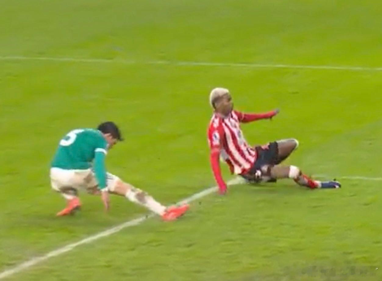 斯洛特关于远藤伤势：“情况很严重。至于有多严重，我们目前还不清楚。明天需要进行评