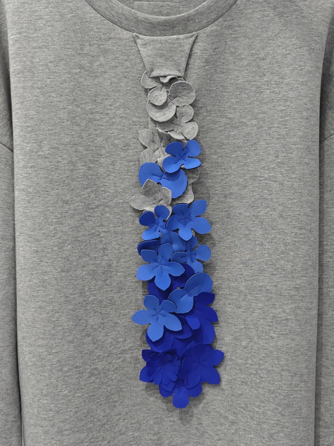 我用花朵做成領帶