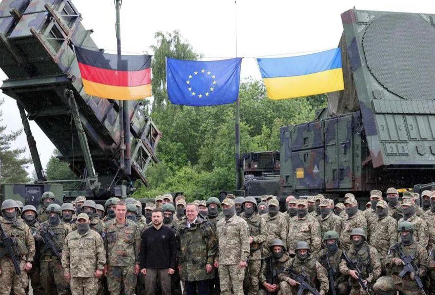 法国一位网红发帖称，法国和英国已经请求乌克兰帮助他们训练军队。这对乌克兰来说，真