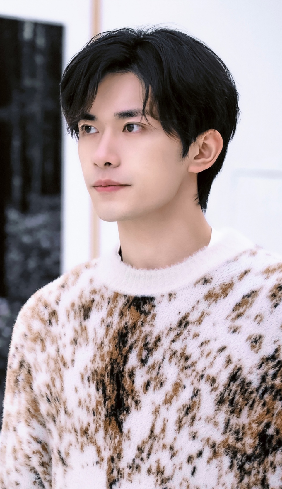 易烊千玺让我成为更好的人 青春就是输得起、看得开，青春就是去经历一切你未曾拥有却