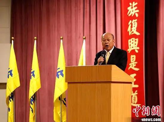 33 年党庆，一句话点燃全场！

台湾新党副主席李胜峰的发言，
 说到了多少台湾