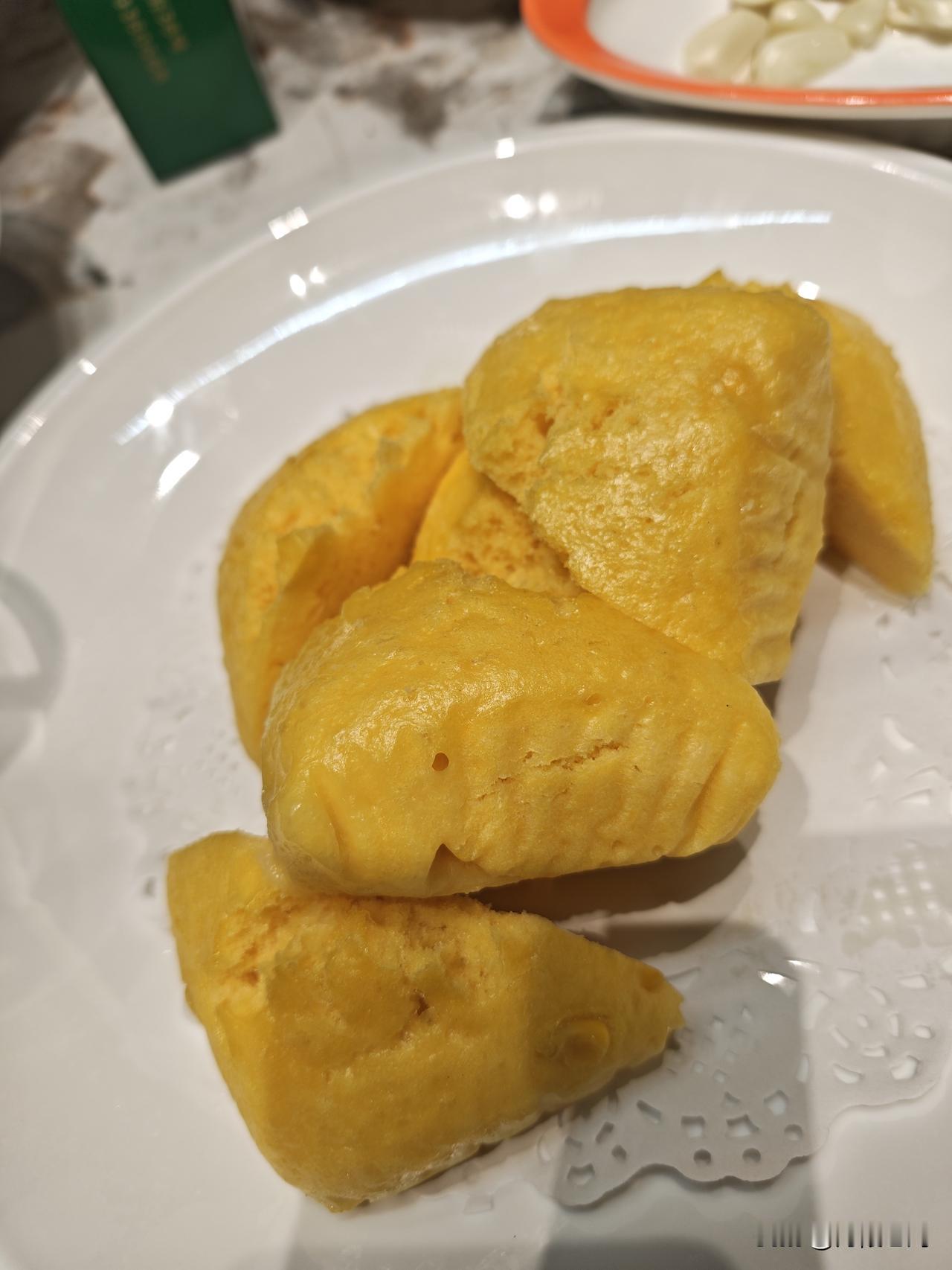 糖尿病人不能喝酒，坚决不能喝酒。
我今年63岁，糖尿病20年了，多年来一直没有喝
